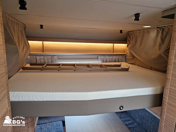 Weinsberg CaraOne 390 PUH 3 of 8