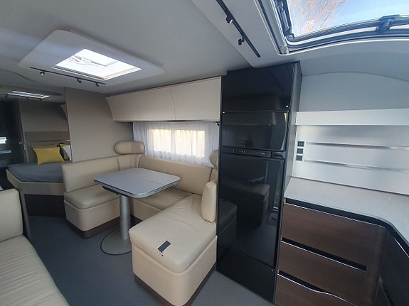 Adria Alpina 753 HK 3 of 18