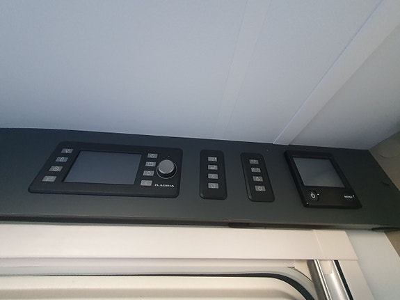Adria Alpina 753 HK 17 of 18