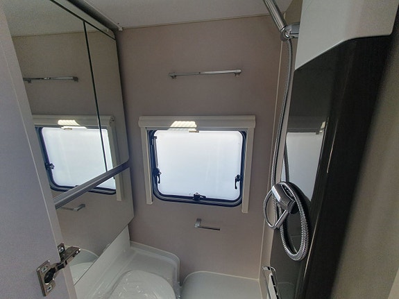 Adria Adora 593 UK 12 of 16