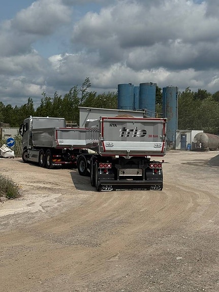 Trio släp 38-ton tipp NYHET 8 of 14