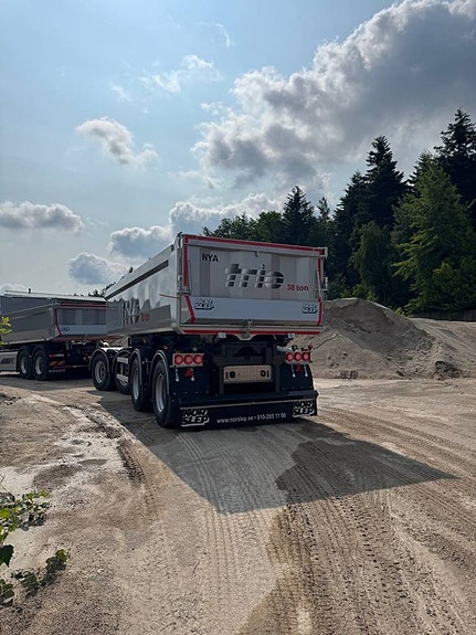 Trio släp 38-ton tipp NYHET 13 of 14