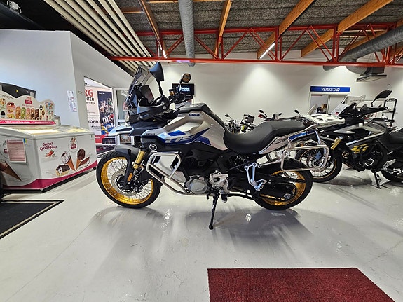 Voge DS900X INKL VÄSKOR