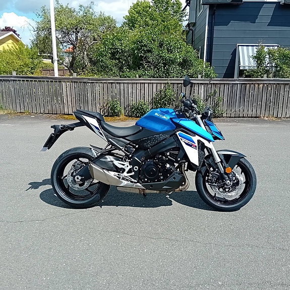 Suzuki GSX-S 950 -
