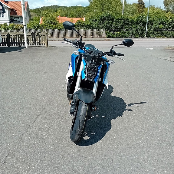 Suzuki GSX-S 950 3 of 8