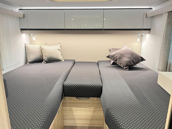 Adria COMPACT SUPREME DL (Kompkyl+Aut+Adaptiv+Face-2-face) 16 of 23