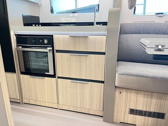 Adria COMPACT SUPREME DL (Kompkyl+Aut+Adaptiv+Face-2-face) 11 of 23