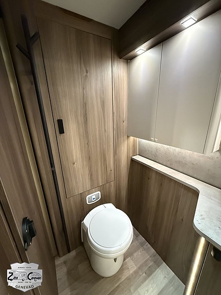 Kabe Royal 630 TDL 11 of 21