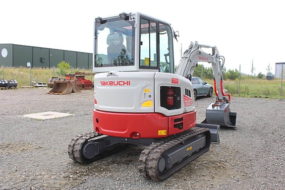 Ny Takeuchi TB335, TB 335  Rototilt med grip. 4 of 10