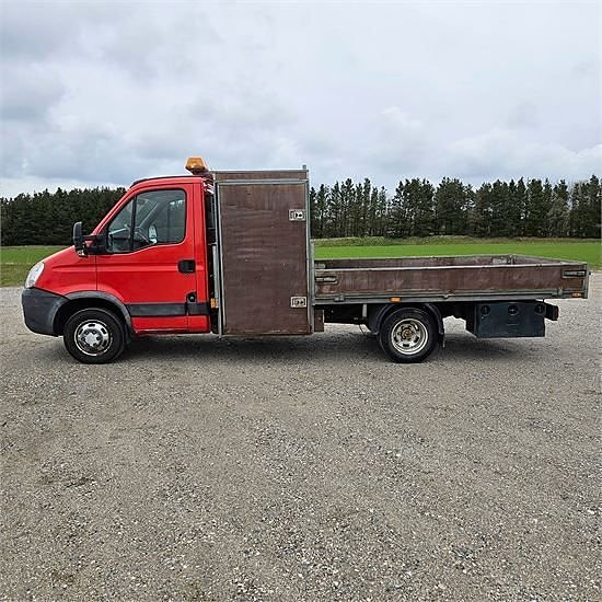 Iveco Stralis C35 2 of 5