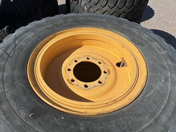 Michelin XHA 17,5-R25 till Volvo L50E C D B 4 of 4