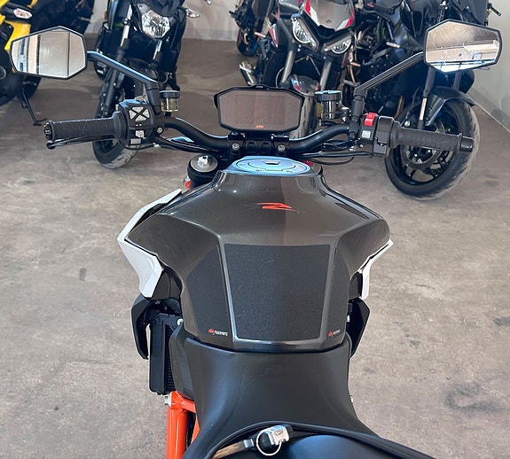 KTM 1290 Super Duke R 1.3 V-twin  0kr insats 9 of 10