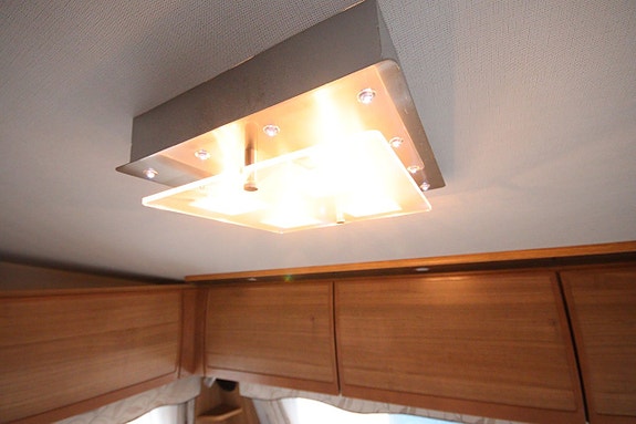 Polar 680 Svit 18 of 19