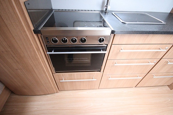Polar 680 Svit 10 of 19