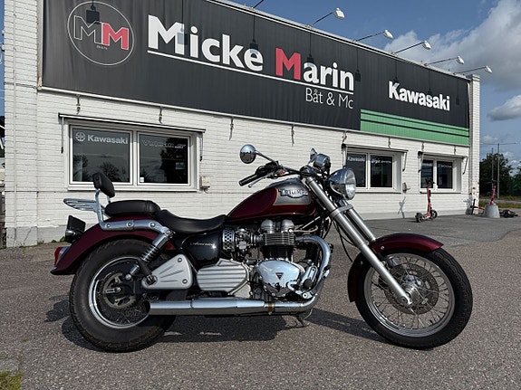 Triumph Bonneville america