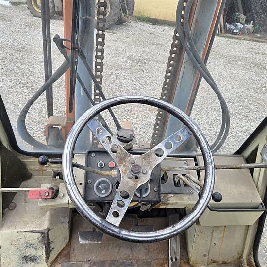 Datsun Ubekendt - Diesel - Kapacitet/capacity 3,5 ton, løfte 11 of 30