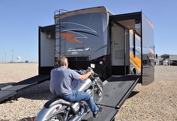 Concorde Newmar All Star "Cycle Hauler Edition" 4253 16 of 17