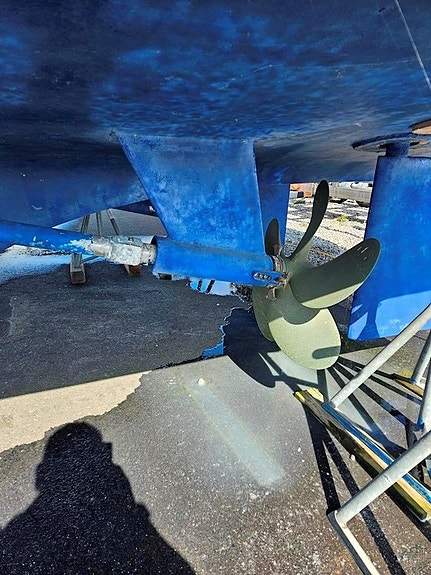 Sunquest 48 - 2 x VP TMD 120B 5 of 30