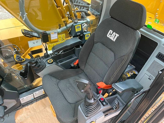 CAT 330 7 of 10