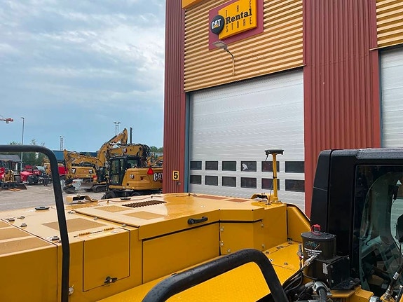 CAT 330 10 of 10