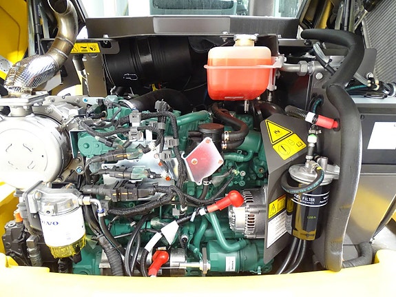Volvo L30HS 6 of 6