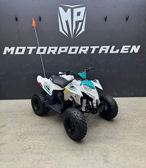 Polaris OUTLAW 110cc EFI Barnfyrhjuling 3 of 5