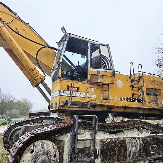 Liebherr R984 - 89 ton 11 of 30