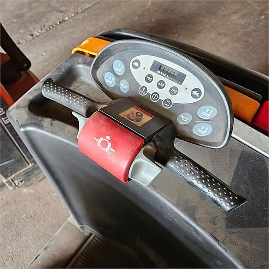 Still CS20 - Kapacitet/capacity 2 ton, løftehøjdel/ifting he 10 of 19