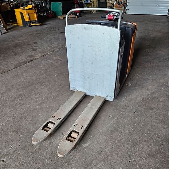 Still CS20 - Kapacitet/capacity 2 ton, løftehøjdel/ifting he 9 of 19