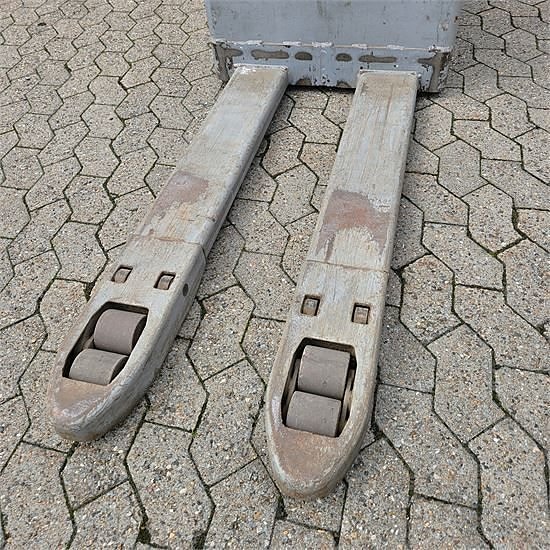 Still EXU-S22 - Kapacitet/capacity 2,2 ton, løftehøjdel/ifti 10 of 20