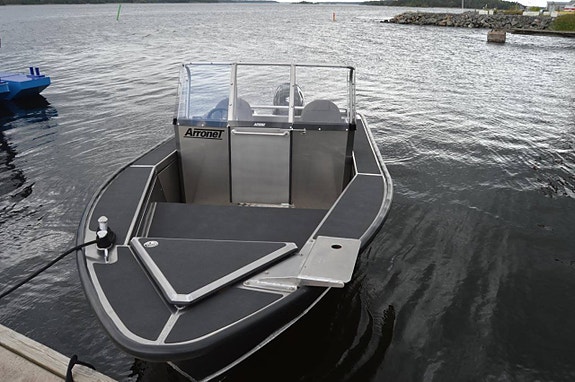 Arronet 18 SPO Fishing med Suzuki DF115-BTGL 2 of 5