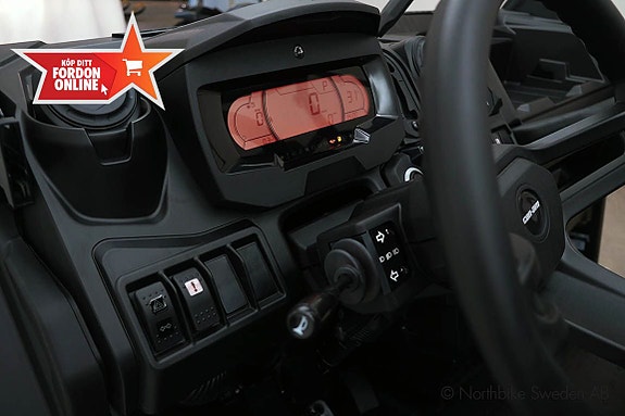 Can-Am Traxter XU HD9 T ABS 14 of 14