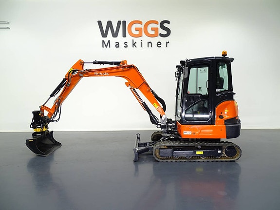 Kubota KX037-4 / Engcon EC204 / Snabbfäste S40 / 4-Slang