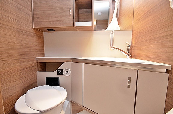 Knaus 650 UFK Sport, Barnkammare 26 of 27