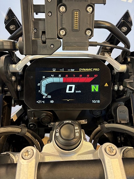 BMW R1250GS Adventure 13 of 18