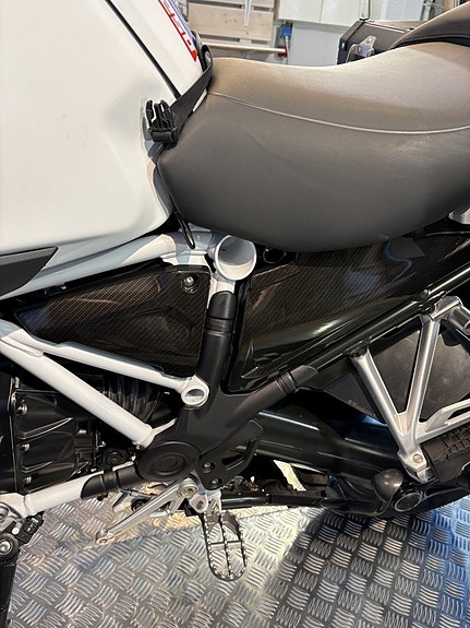 BMW R1250GS Adventure 15 of 18