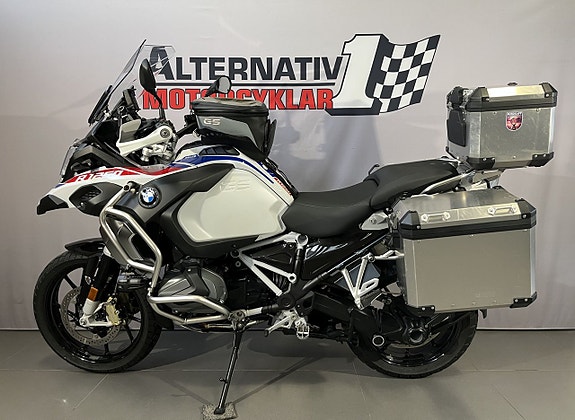 BMW R1250GS Adventure 4 of 5