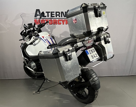 BMW R1250GS Adventure 3 of 5