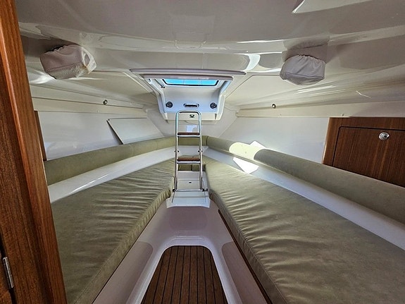 Aquador 25 HT - Mercruiser 4,5 L MPI 12 of 16