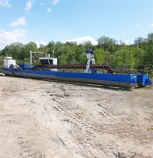 Larsen & Carlsen 28 m Sand Dredger - Sand dredger for gravel