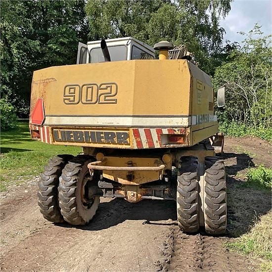 Liebherr A 902 - 16 ton 8 of 30