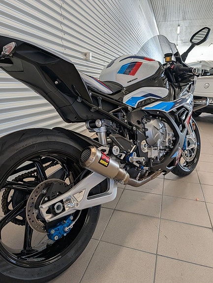 BMW M1000RR M1000RR - M Competition 3 of 5