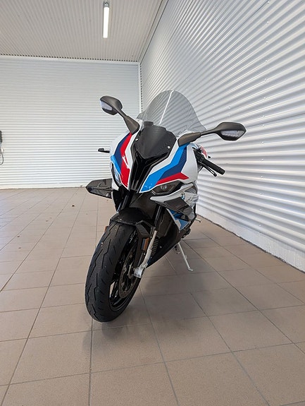 BMW M1000RR M1000RR - M Competition 4 of 5