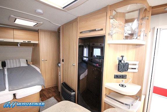Knaus 590 FUS 4 of 8