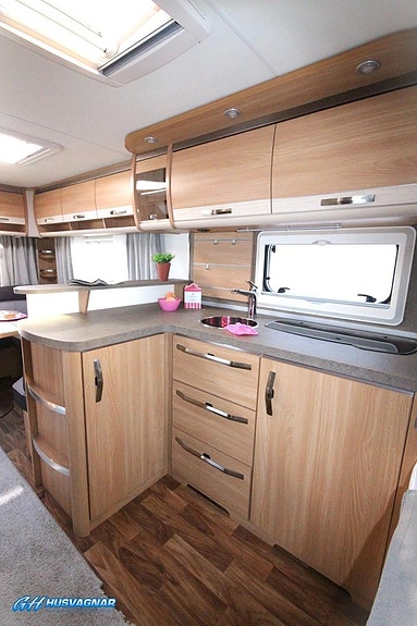 Knaus 590 FUS 3 of 8