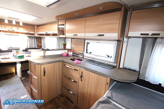 Knaus 590 FUS 2 of 8