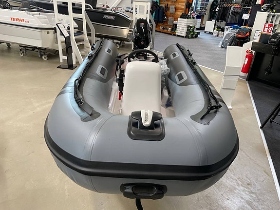 Suzumar 350 FDJ med Suzuki DF20-ATS 3 of 5