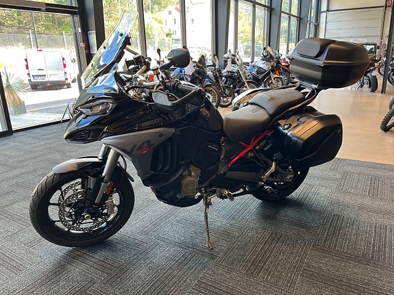 Ducati Multistrada V4S  Välutrustad 3 of 6