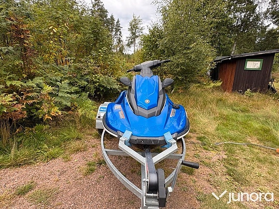 Yamaha Waverunner 5 of 5