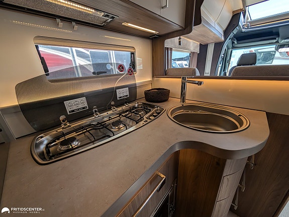 Kabe Travel Master NOVUM 750 LGB *Heavy chassi 4500kg / Taksäng 8 of 21